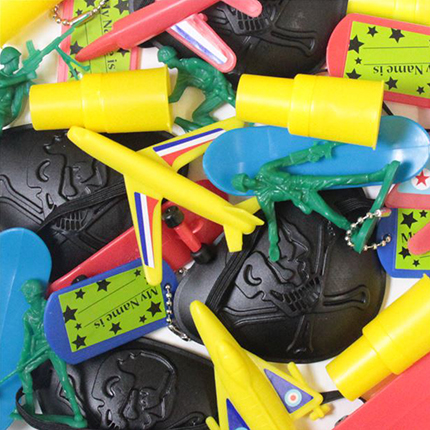 JUEGOS, JUGUETES, PULSERAS Y TARJETAS